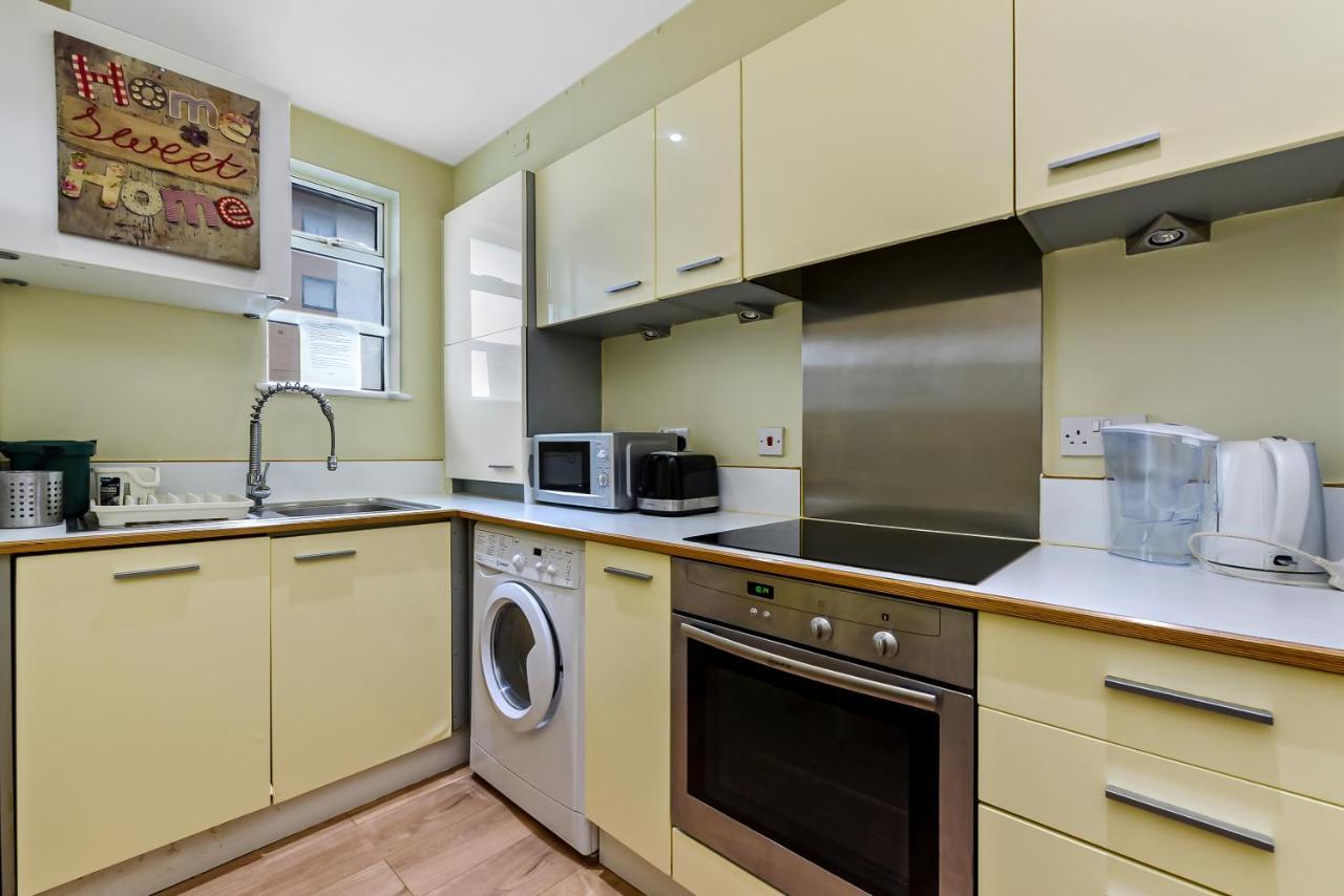 Spacious 2 Bedroom Apartment In Ealing Broadway Екстериор снимка